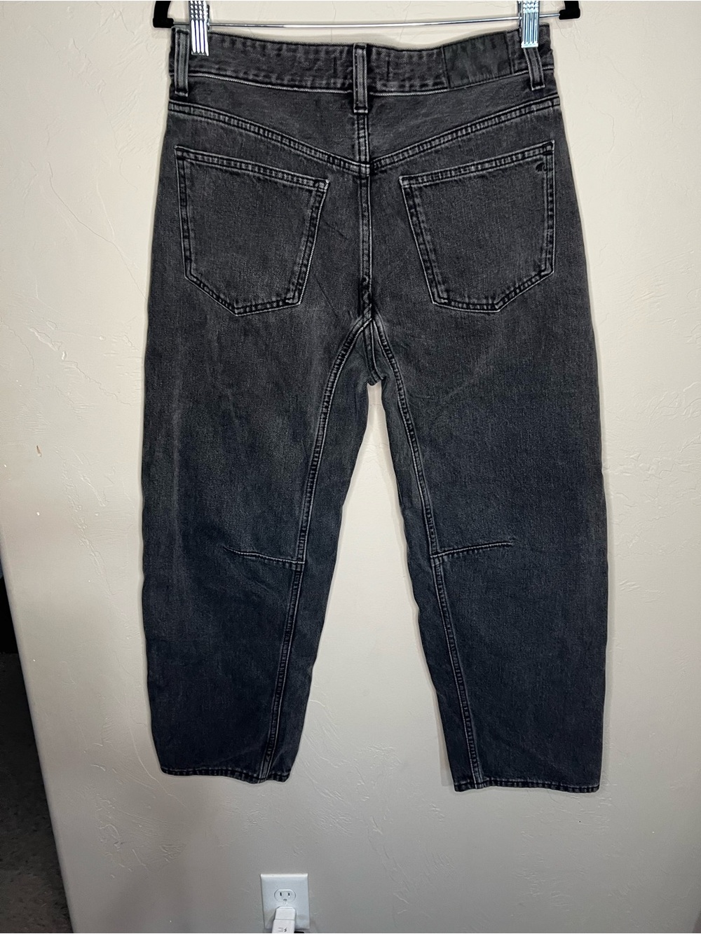 Madewell The Darted Barrel Leg Olenda Washed Black Button Fly Denim Jeans - Picture 7 of 11